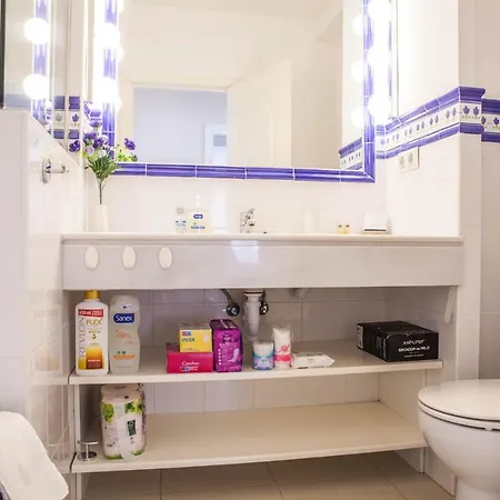 Entre El Centro Y La Mezquita Totalmente Climatizado Parking Gratuito *